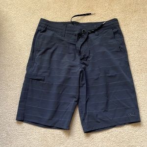 O’Neil pinstripe hybrid board short
